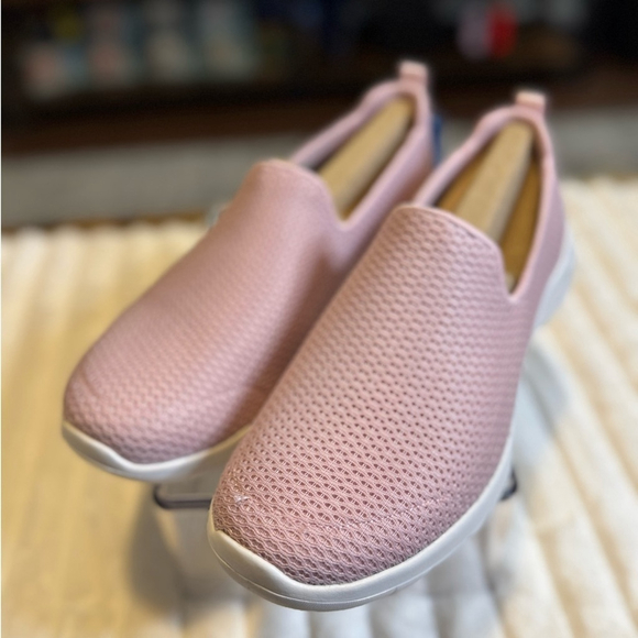 Skechers Shoes - Skechers Go Walk Joy womens Walking Shoe NWT